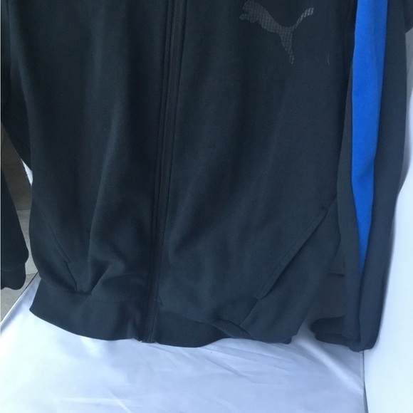 puma LONG SLEEVES ZIPPER UP JACKET SIZE LARGE - Picture 5 of 5